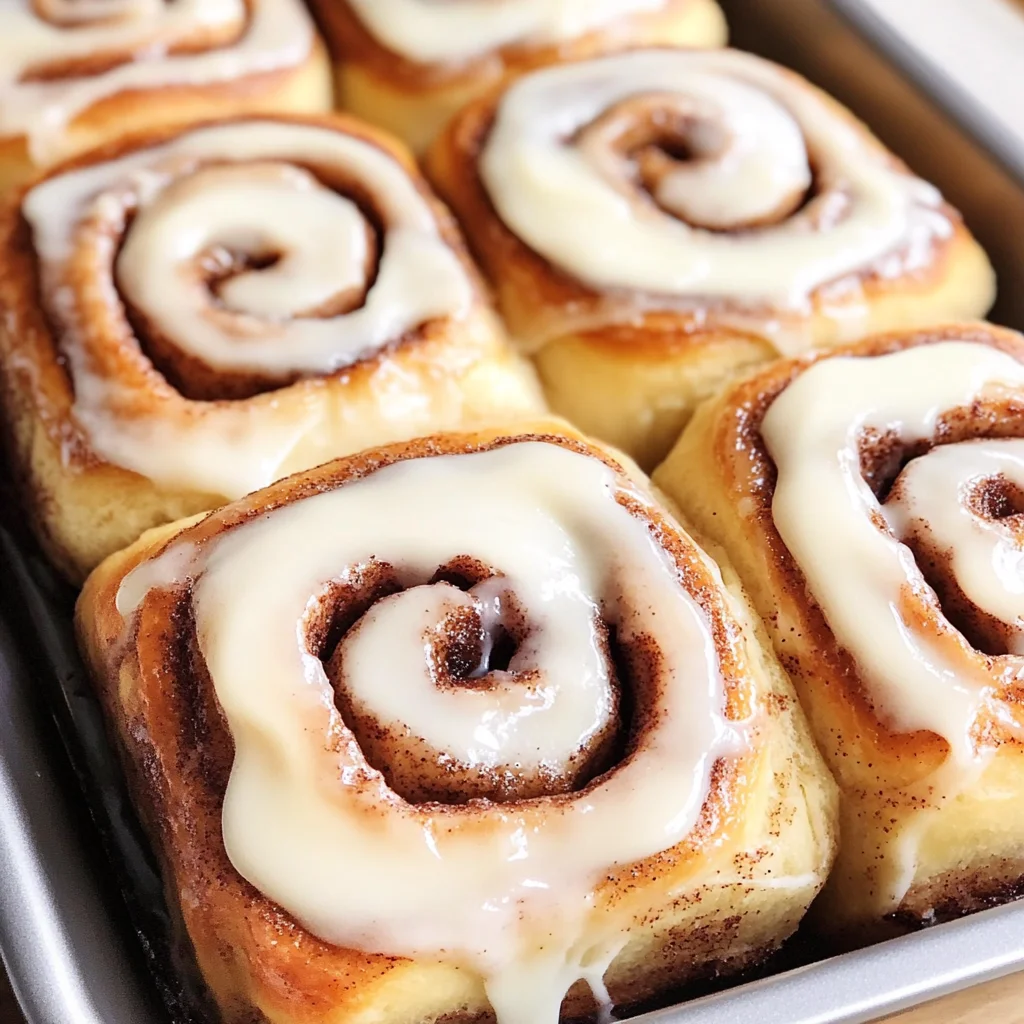 The BEST Soft And Easy Cinnamon Rolls Recipe