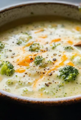 Instant Pot Broccoli Cheese Soup
